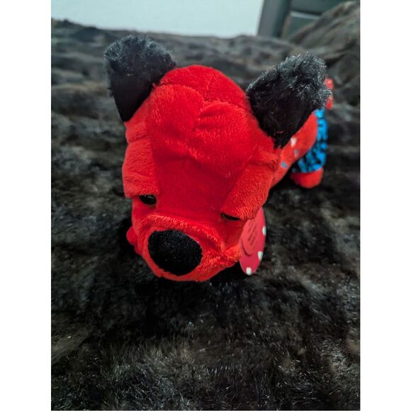 NWT Singing "Sexy and I Know It" Red Black Puppy Dog Flapping Ears Wiggley Tail - Picture 2 of 5